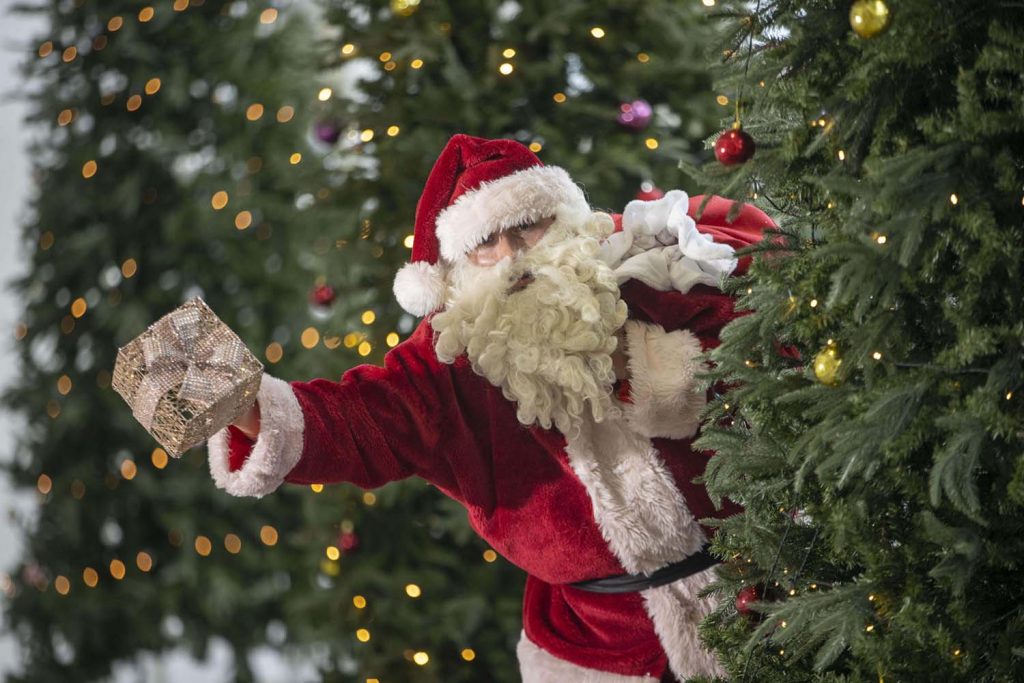 Santa visits Braehead